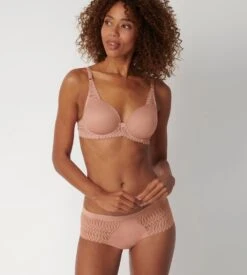 Triumph Soutien-gorge Balconnet Ampliforme Aura Spotlight -Lingerie Sipp soutien gorge balconnet ampliforme aura spotlight 7575 sunkiss 3