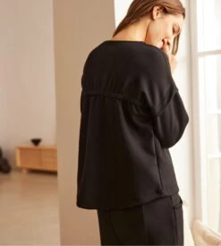 Ysabel Mora Urban Noir – Sweatshirt Col Rond en Viscose Douce pour Femme 10 Ysabel Mora Urban Noir – Sweatshirt Col Rond en Viscose Douce pour Femme -Lingerie Sipp sweat col rond black 2