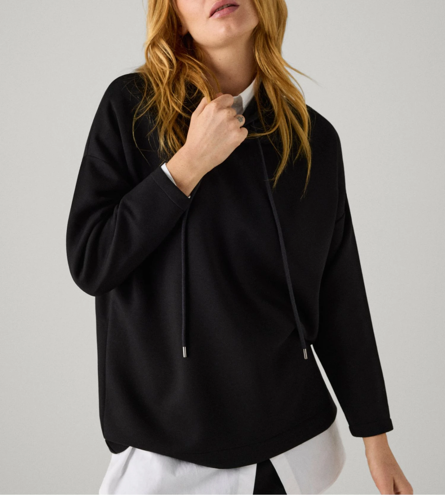 Sweat Ample à Capuche Pour Femme Noir 3 Sweat Ample à Capuche Pour Femme Noir