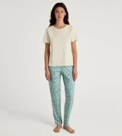 Calida Favourites Botanic Charm Blanc Crème - T-shirt en Coton Bio Coupe Décontractée 9 Calida Favourites Botanic Charm Blanc Crème - T-shirt en Coton Bio Coupe Décontractée -Lingerie Sipp t shirt uni blanc creme favourites botanic 3