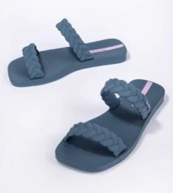Sandales Ipanema Fever Slide Femme Bleues – Design Tissé et Semelle Carrée -Lingerie Sipp tong fever slid af003 blue bleu 2