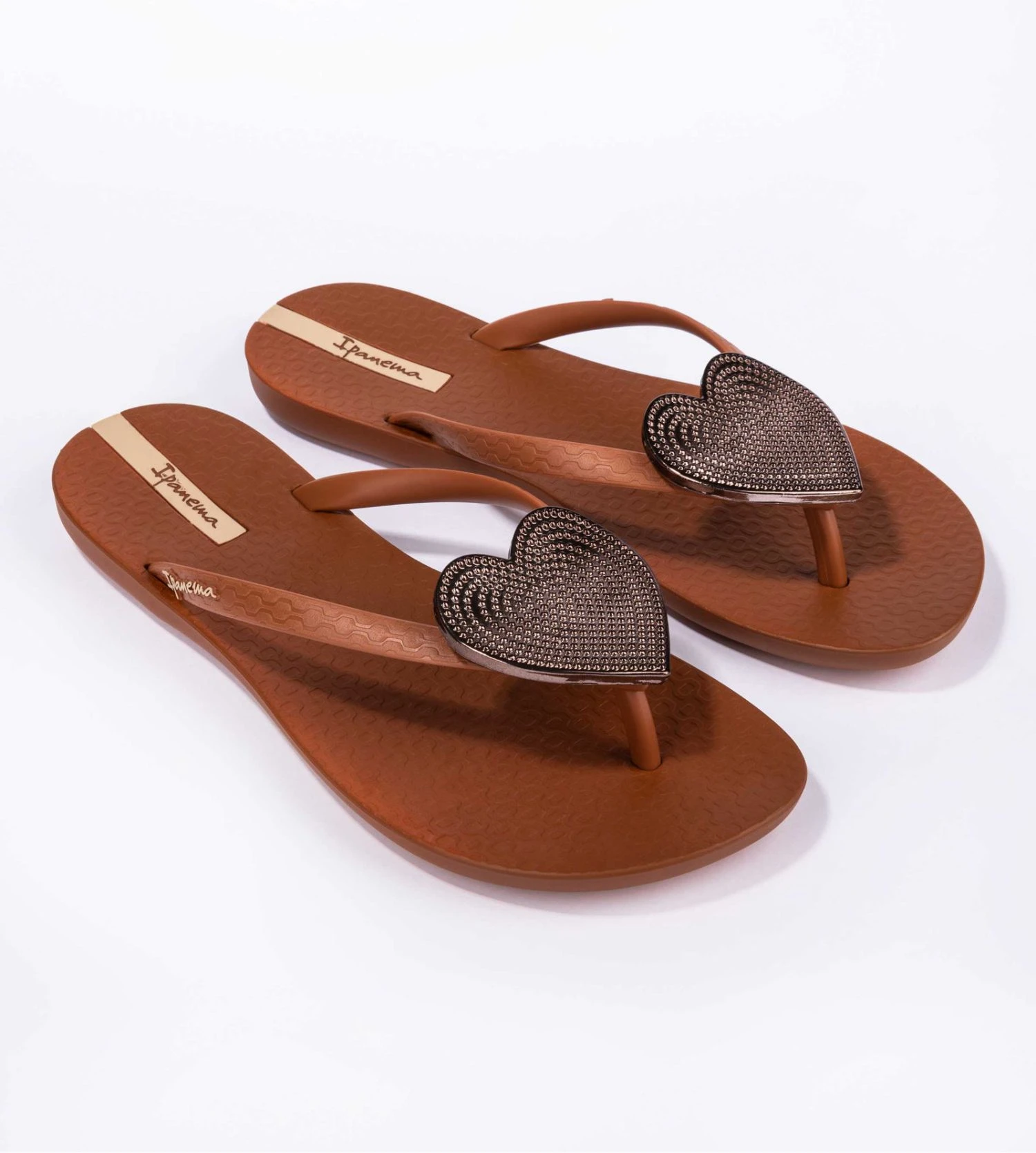 Ipanema Maxi Fashion II Brown – Tongs Femme avec Détail Cœur et Signature Dorée 3 Ipanema Maxi Fashion II Brown – Tongs Femme avec Détail Cœur et Signature Dorée