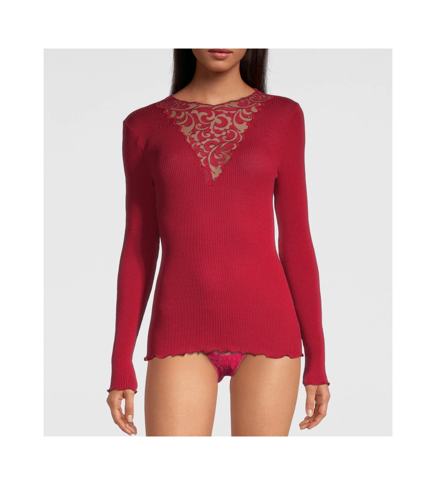 Top Laine Et Soie Avec Broderie Rouge 3 Top Laine Et Soie Avec Broderie Rouge