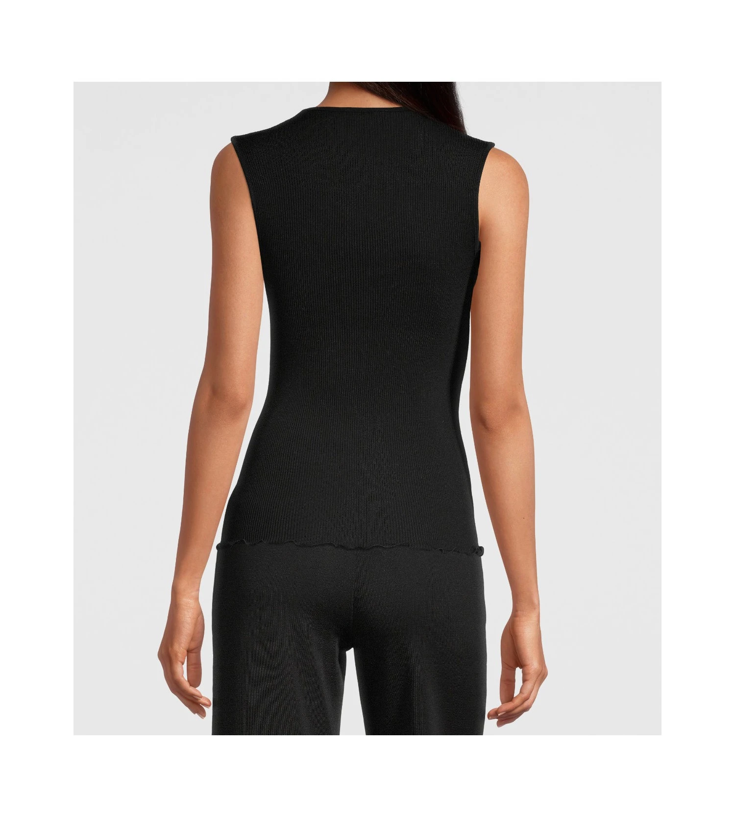 Oscalito Noir en Laine et Soie – Top Col V avec Dentelle Laize Sans Manches 9 Oscalito Noir en Laine et Soie – Top Col V avec Dentelle Laize Sans Manches – Image 7