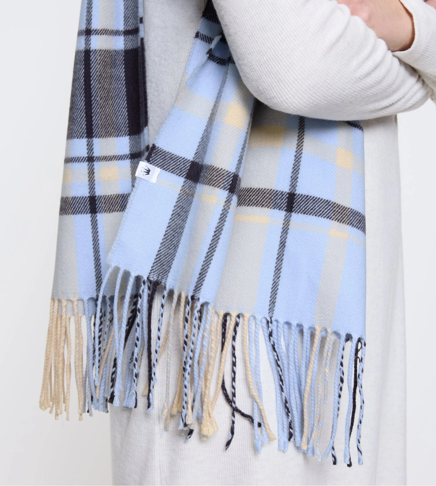 Triumph Écharpe à Carreaux Bleu/crème 5 Triumph Écharpe à Carreaux Bleu/crème – Image 3