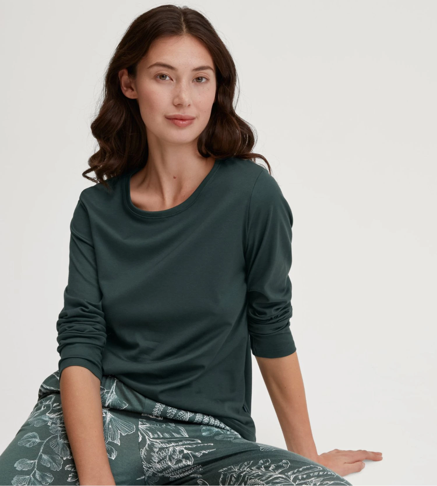 Calida T-shirt à Manches Longues Vert En Coton Favourites Botanic Deep Emerald Green 5 Calida T-shirt à Manches Longues Vert En Coton Favourites Botanic Deep Emerald Green – Image 3