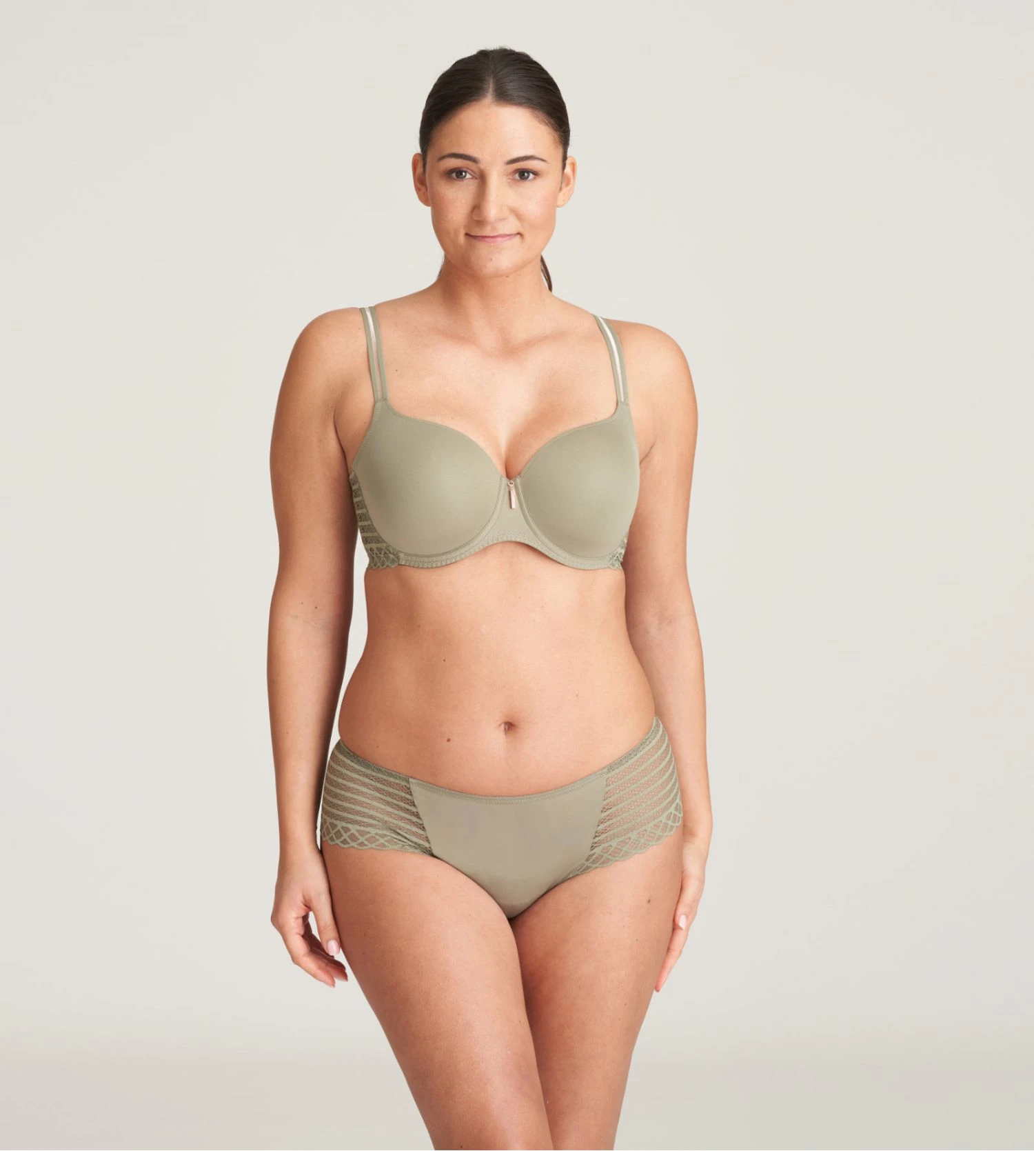 Shorty East End Botanique 10 Shorty East End Botanique – Image 8