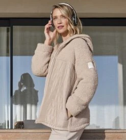 Veste Molletonnée Beige à Capuche Et Fermeture éclair