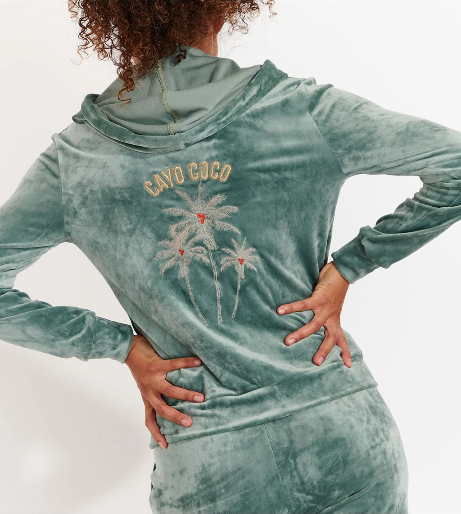 Banana Moon Veste Zippée Fresco Sealake Amande – Veste de Jogging en Velours avec Broderie Dos 7 Banana Moon Veste Zippée Fresco Sealake Amande – Veste de Jogging en Velours avec Broderie Dos – Image 5