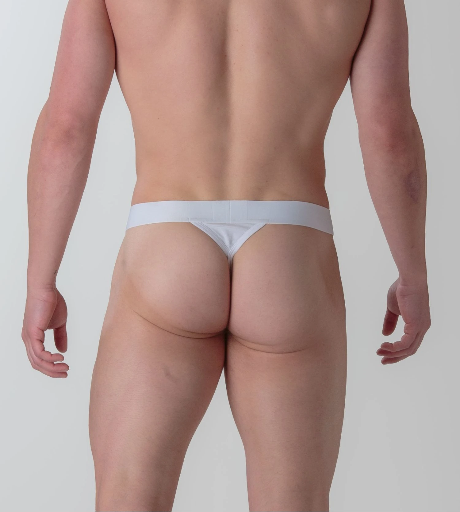 WOH Sexy Fun Blanc – G-String Homme en Coton avec Ouverture Horizontale HO1 5 WOH Sexy Fun Blanc – G-String Homme en Coton avec Ouverture Horizontale HO1 – Image 3