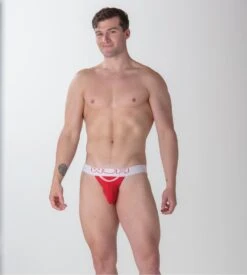 WOH Tanga Homme Rouge Sexy Fun – Ceinture Large et Ouverture Horizontale HO1 -Lingerie Sipp woh sexy fun tanga micro ceinture large rouge 3